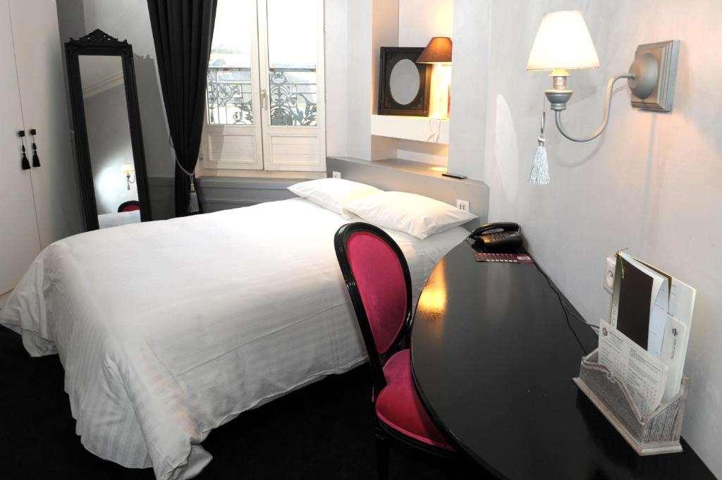 法兰西酒店 昂热 客房 照片